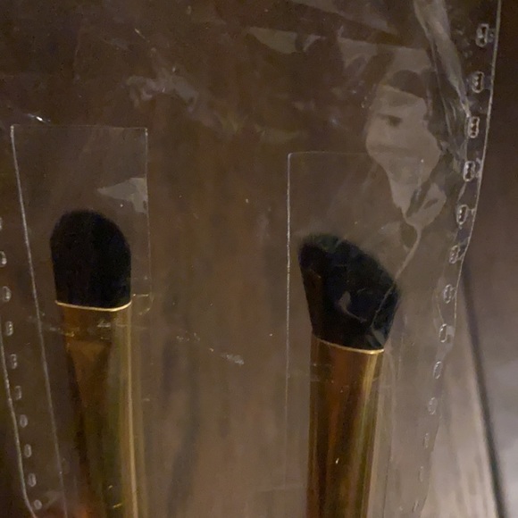 2/$20🎉 Elizabeth Arden makeup brushes NEW - Picture 3 of 3
